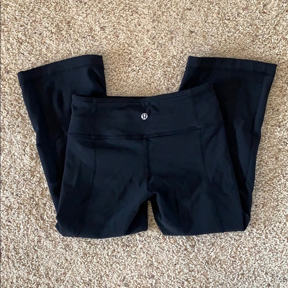 ▪️Lululemon Yoga Pants▪️ - Picture 3 of 4